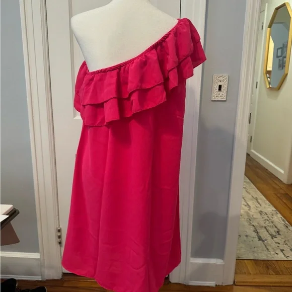 NWT One Shoulder Tiered Layered Sleeveless
Ruffle Trim Tunic Dress LARGE - Picture 6 of 6